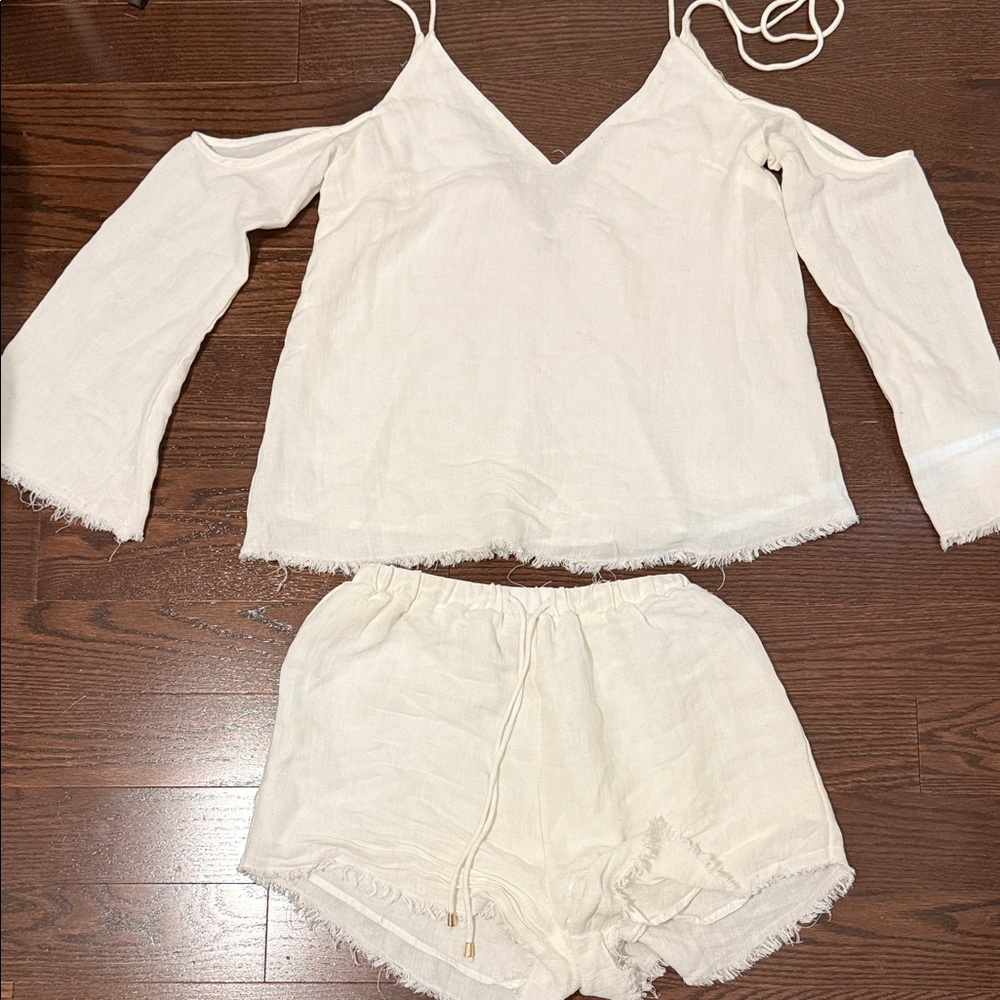Sabo Skirt Cream Off-Shoulder Set